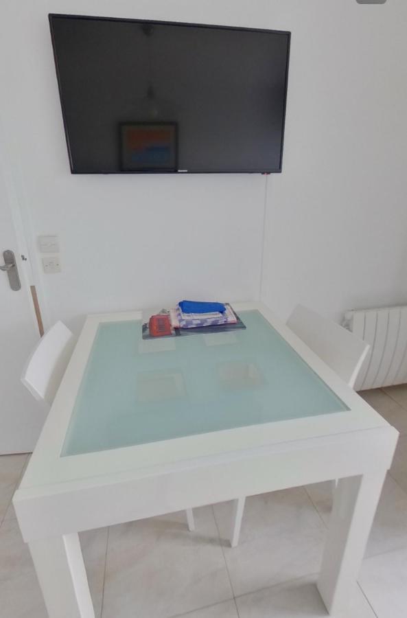 Appartement Proche De La Mer Courseulles-sur-Mer Eksteriør bilde